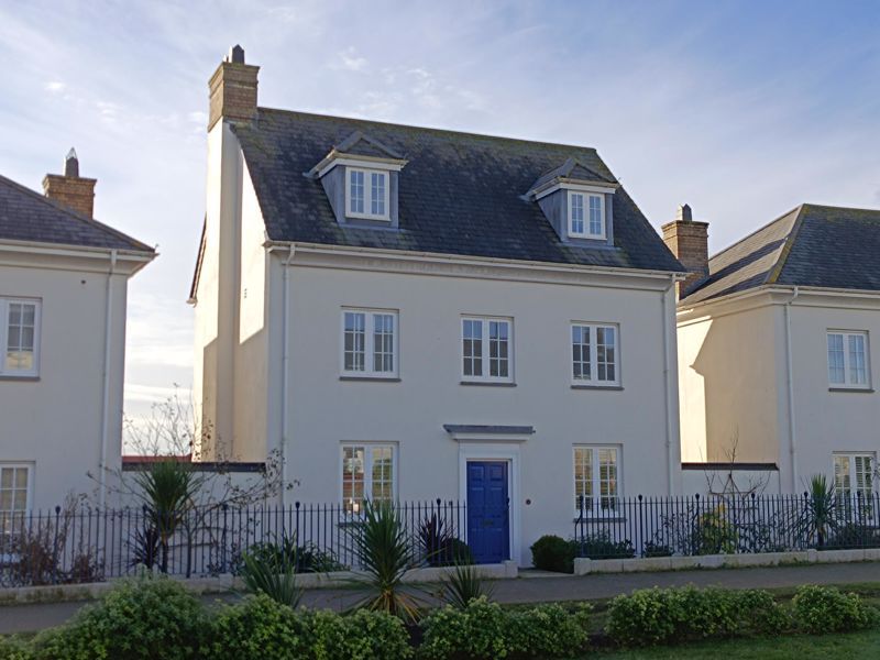 4 bed detached house for sale in Quintrell Road, Newquay TR7, £525,000