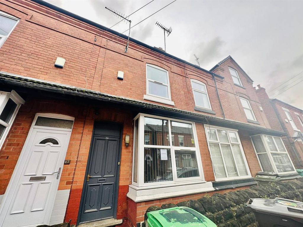 Room to rent in Midland Avenue, Lenton, Nottingham NG7, £598 pcm Zoopla