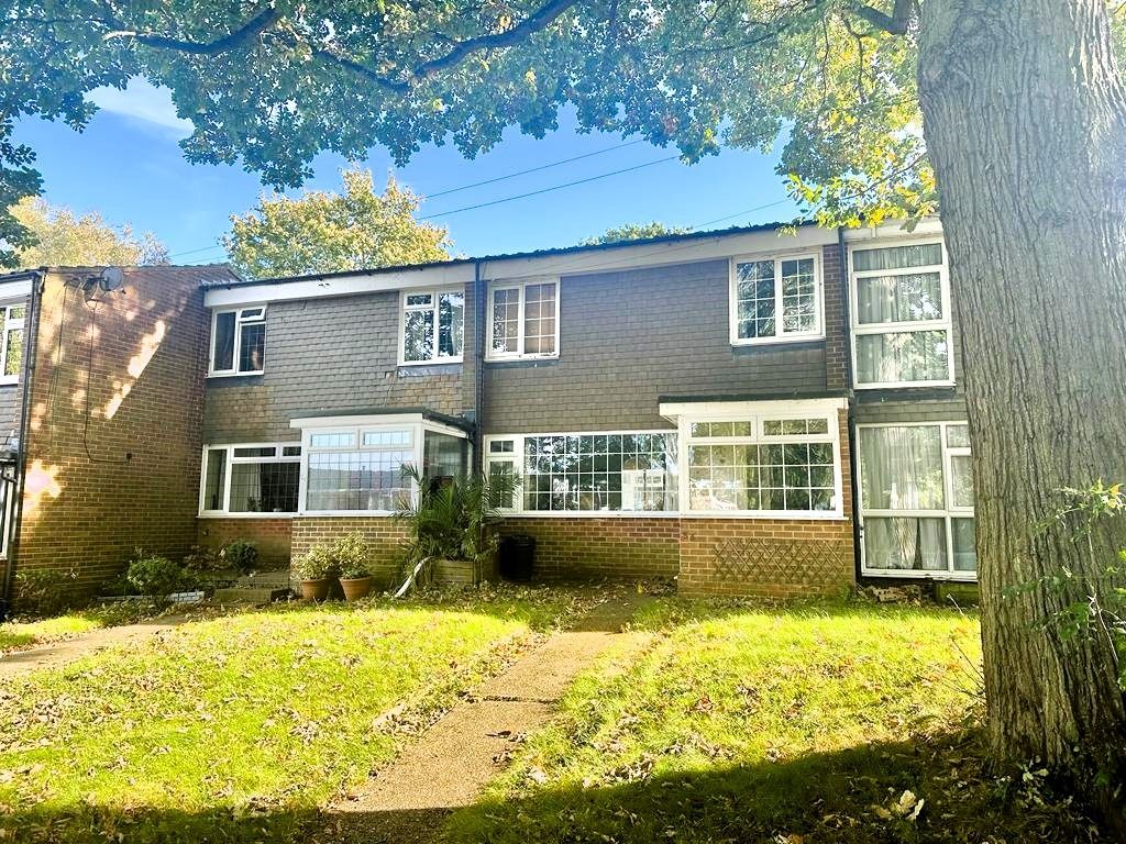 3 bed terraced house for sale in Old Castle Walk, Rainham, Gillingham