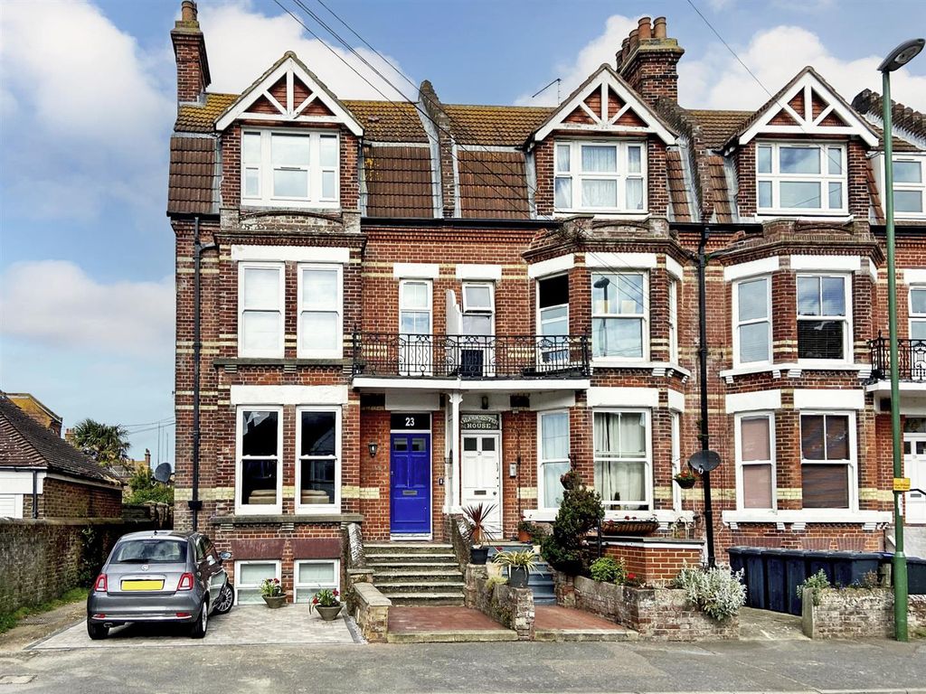 6 bed end terrace house for sale in St. Catherines Road, Littlehampton BN17 Zoopla