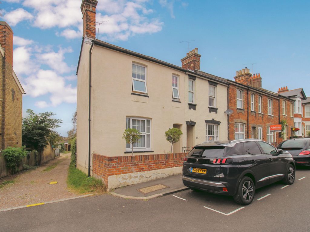 3 bed property to rent in Hill Road, Chelmsford CM2, £1,600 pcm Zoopla