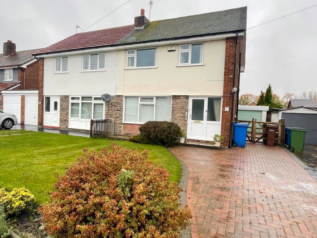 3 bed semidetached house for sale in Oakland Avenue, Stockport