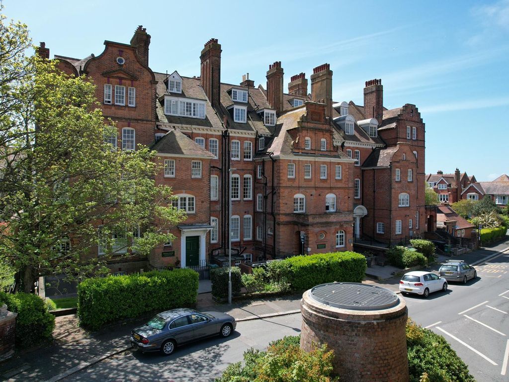 3 bed flat for sale in Pevensey Road, St. LeonardsOnSea TN38 Zoopla