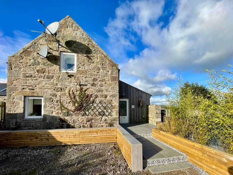 3 bed barn conversion for sale in Cardhu, Broadshed, Fintray. Ojh AB21