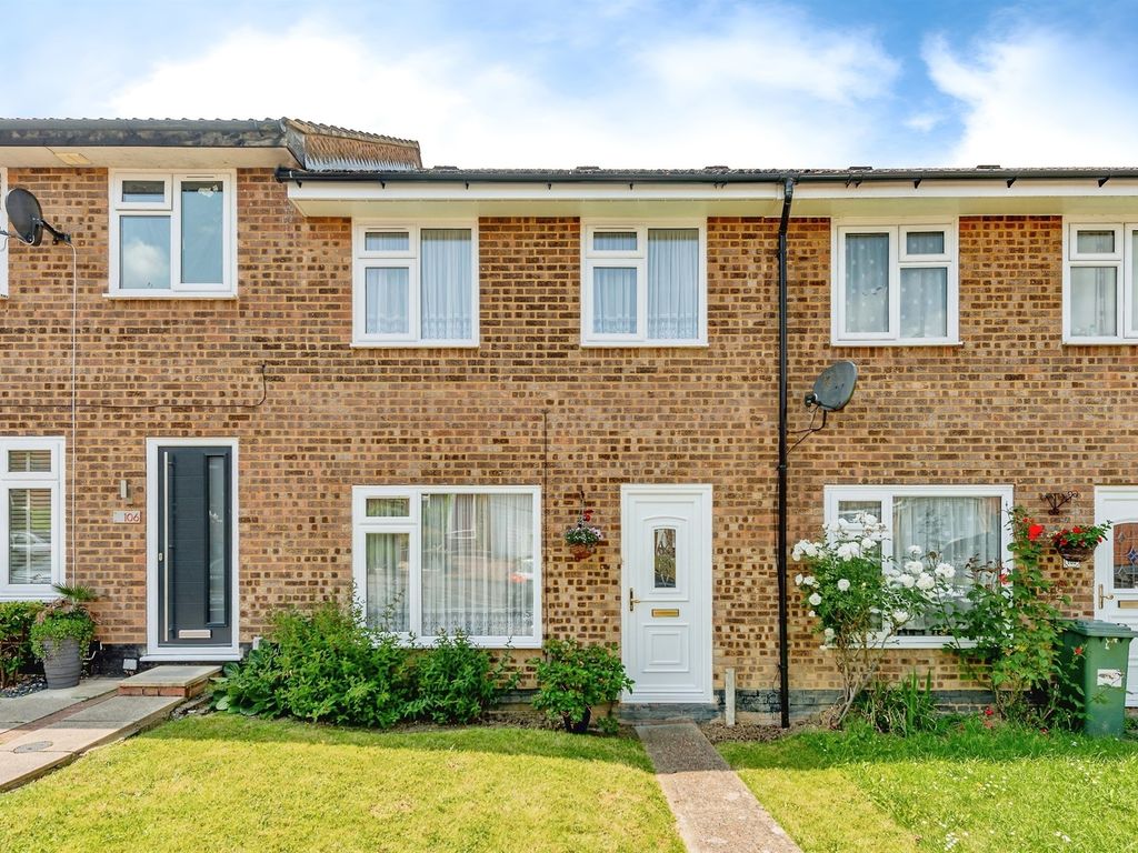3 bed terraced house for sale in Spencer Way, Redhill RH1, £375,000