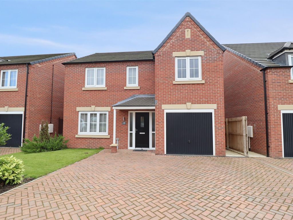 4 bed detached house for sale in Britannia Avenue, Yarm TS15, £320,000