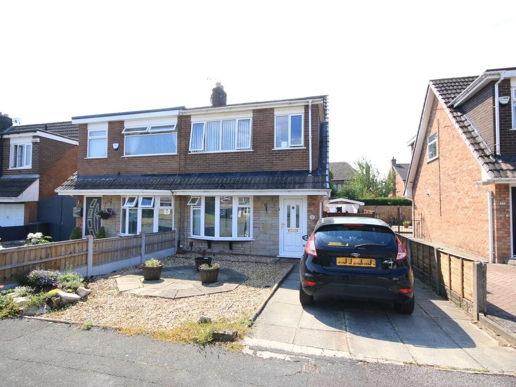 3 bed semidetached house for sale in Andover Crescent, Winstanley