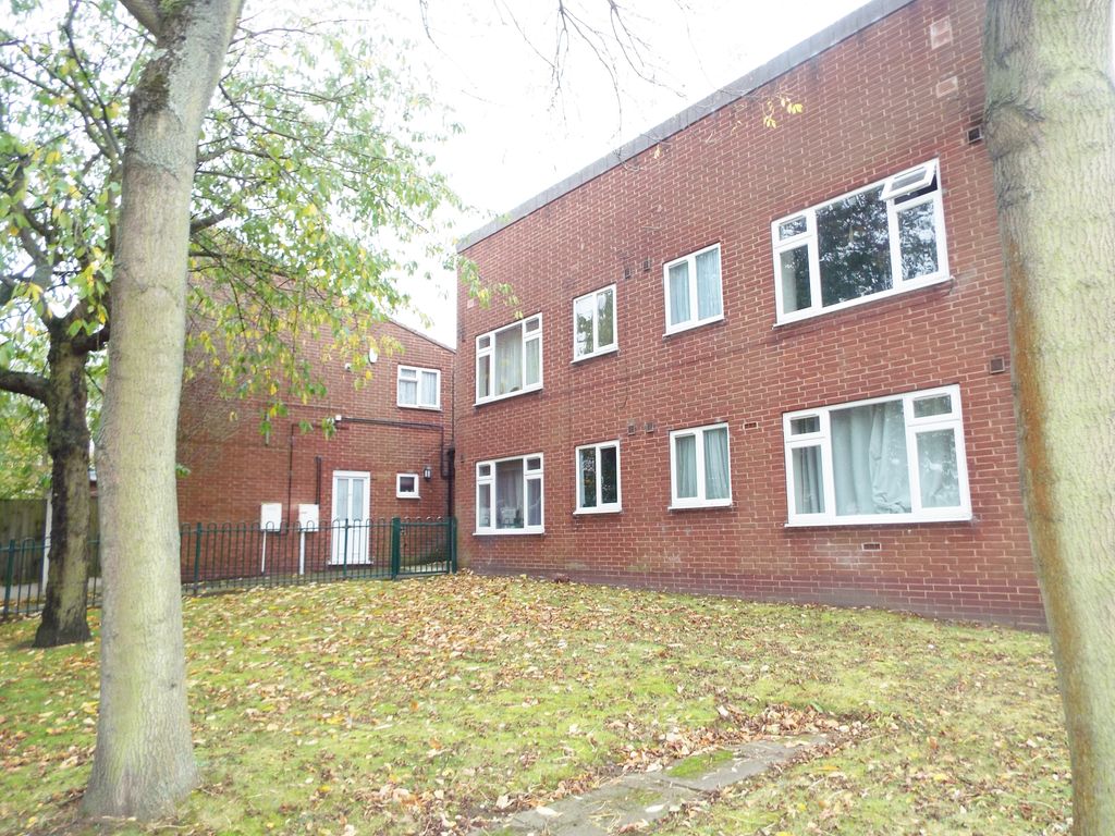 1 Bed Flat To Rent In Crown Place Worksop S80 £450 Pcm Zoopla