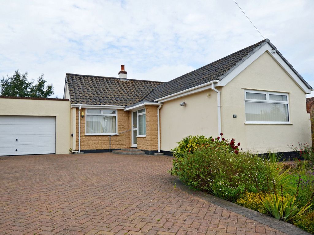 2 bed detached bungalow for sale in Kingsway Avenue, Paignton TQ4, £