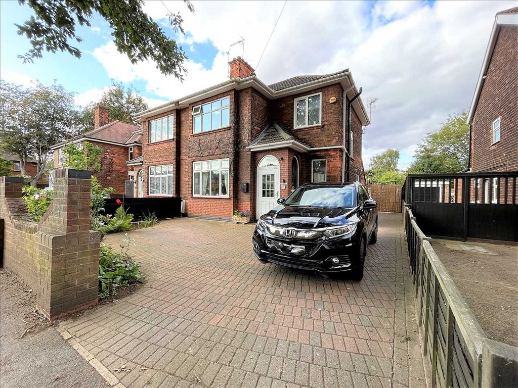 3 bed semidetached house for sale in Ferry Road, Scunthorpe DN15, £185,000 Zoopla