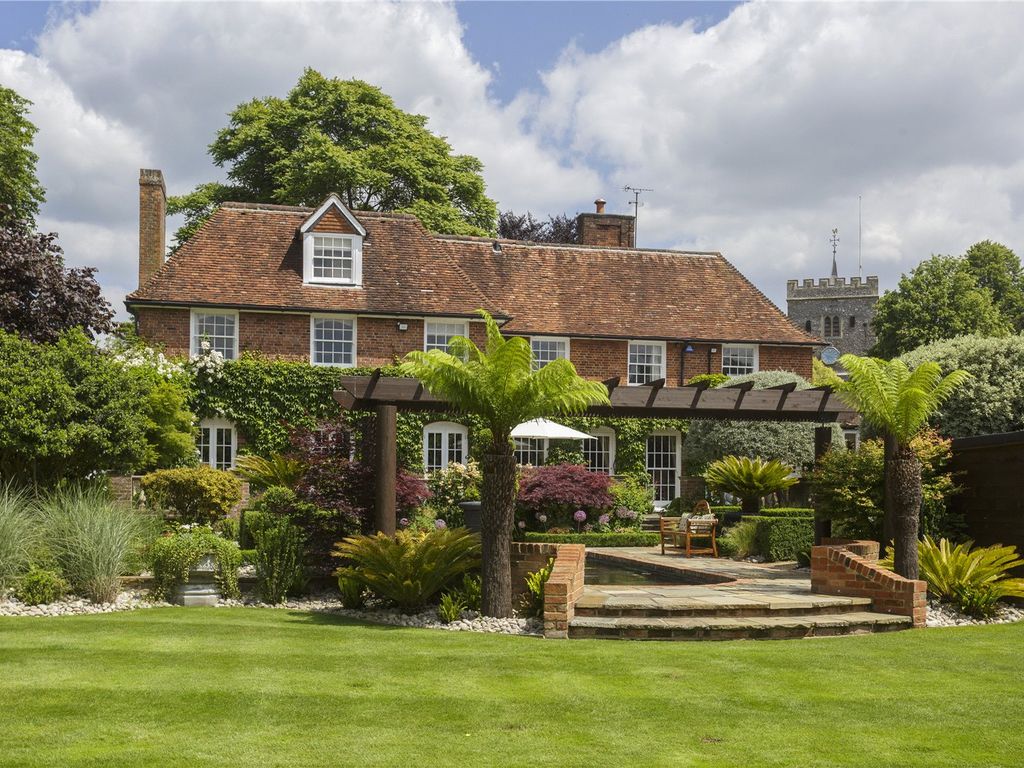 5 bed detached house for sale in Village Road, Denham, Uxbridge