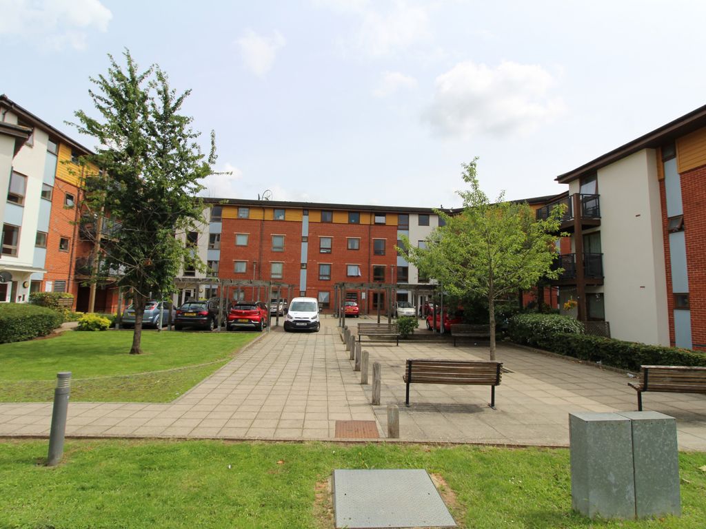 Clarke Close Croydon Surrey CR0  