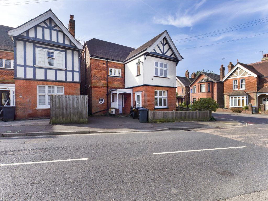 1 bed flat to rent in De La Warr Road, East Grinstead, West Sussex RH19