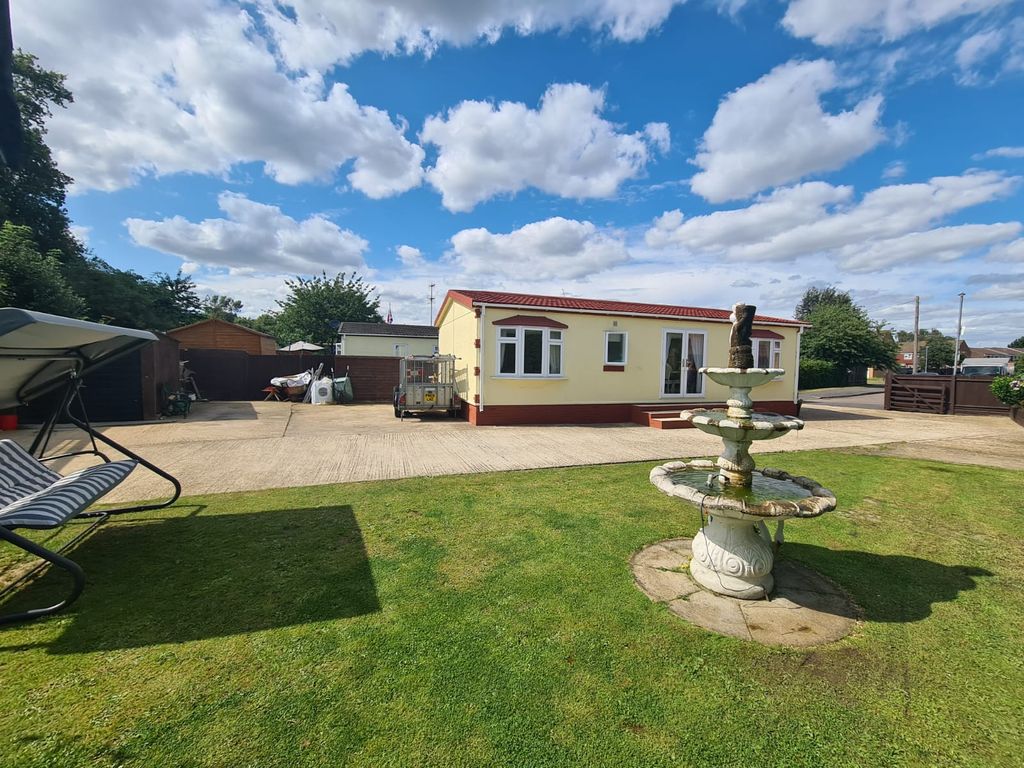 Brookside Caravans Eastbury Road Watford WD19  