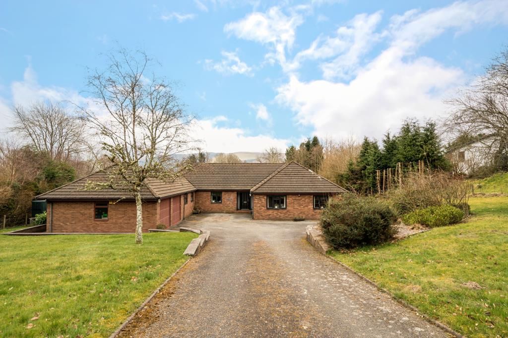 4 bed detached bungalow for sale in Nant Glas, Llandrindod Wells LD1