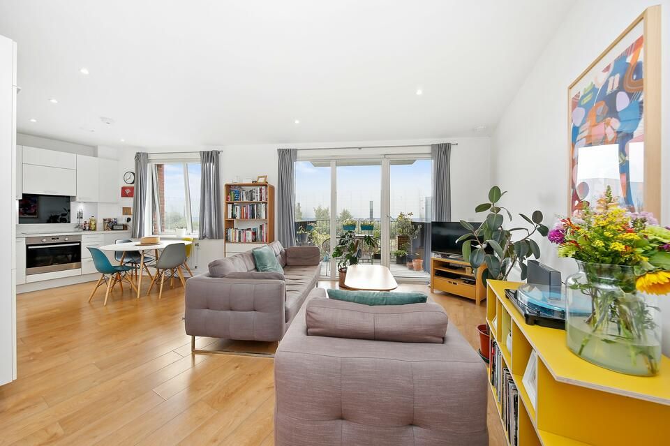 2 bed flat for sale in Navigation Road, London E3, £420,000 Zoopla