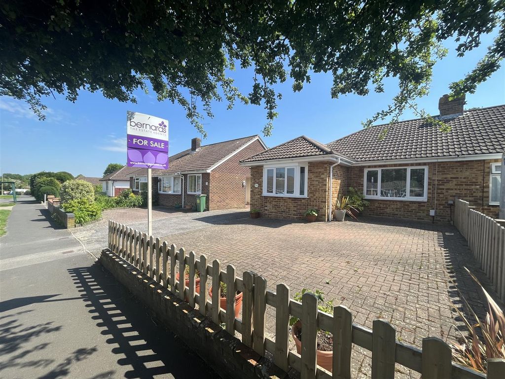 3 bed bungalow for sale in Blackbrook Road, Fareham PO15, £375,000 Zoopla