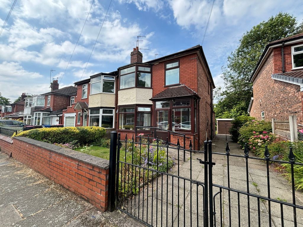3 bed semidetached house for sale in Ashley Drive, Swinton M27, £