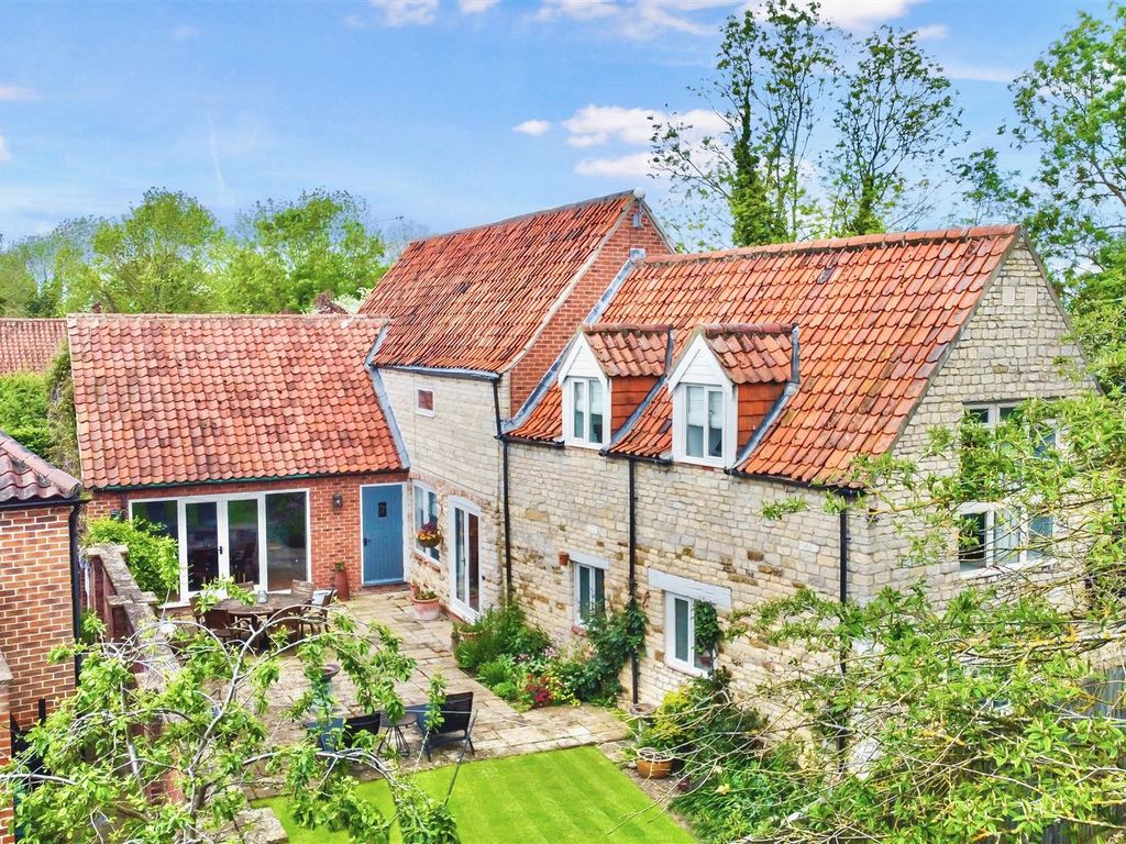 4 bed detached house for sale in Church Lane, Brandon, Grantham NG32