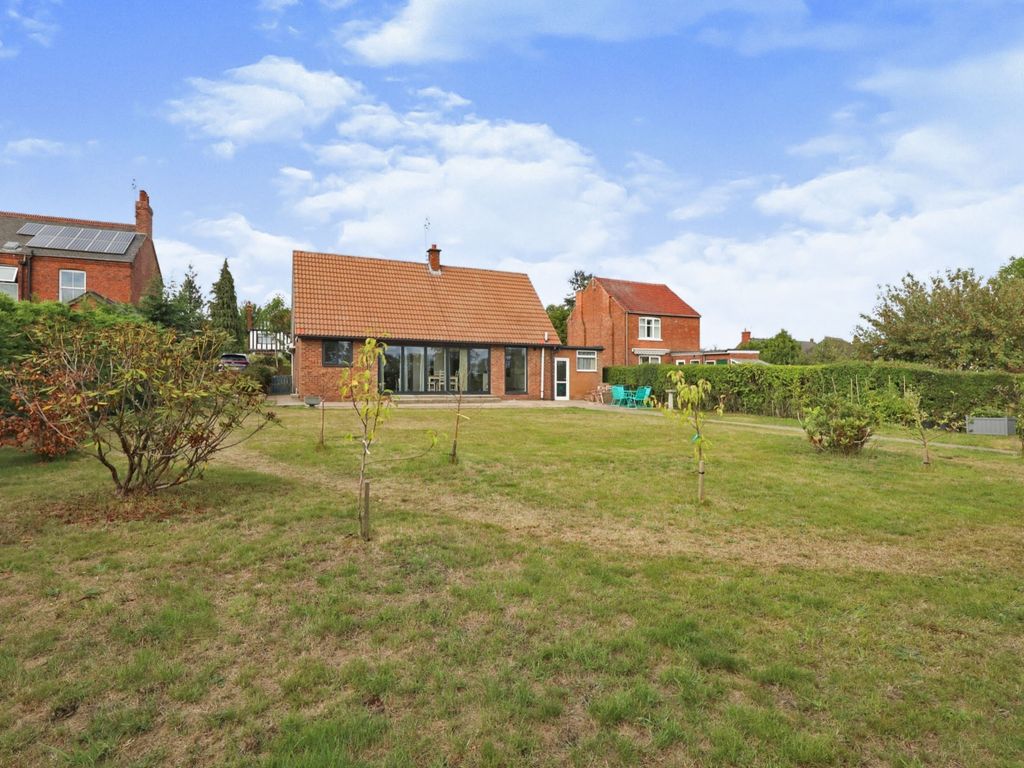 4 bed detached bungalow for sale in Station Road, Ranskill, Retford