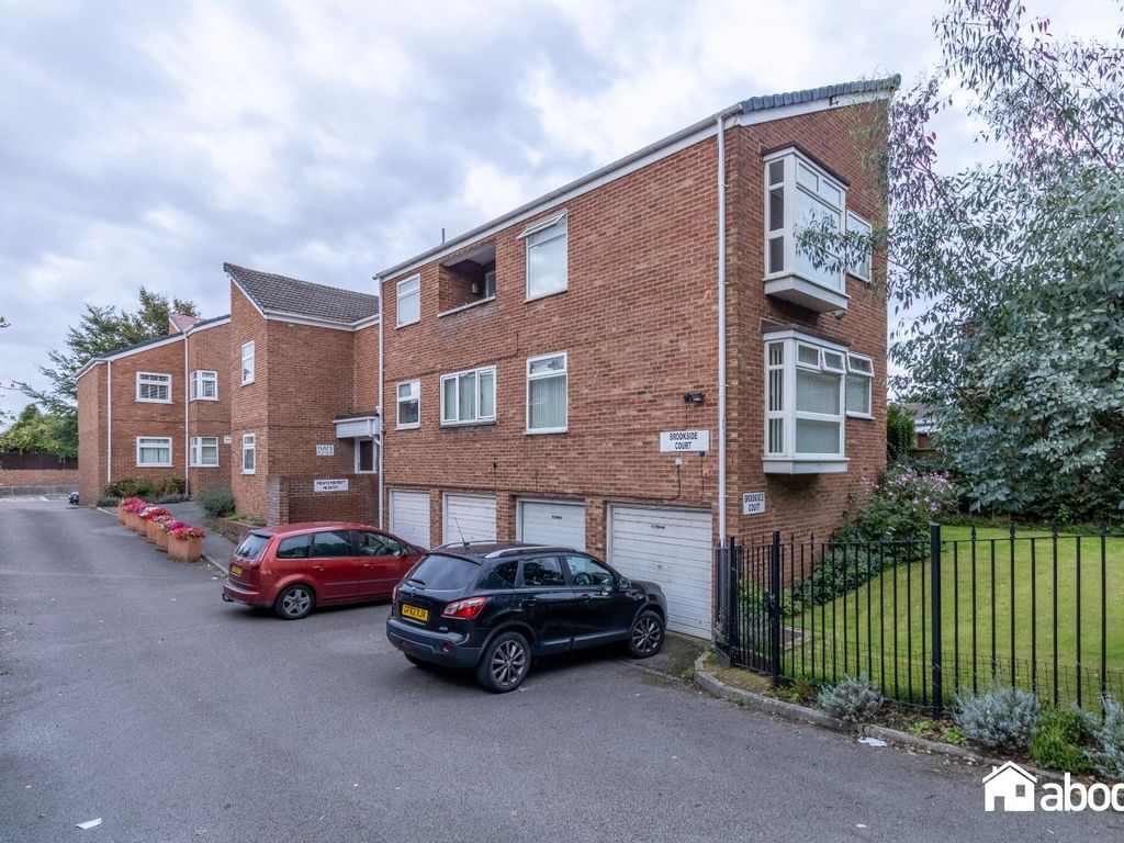 3 bed flat for sale in Endbutt Lane, Crosby, Liverpool L23, £160,000