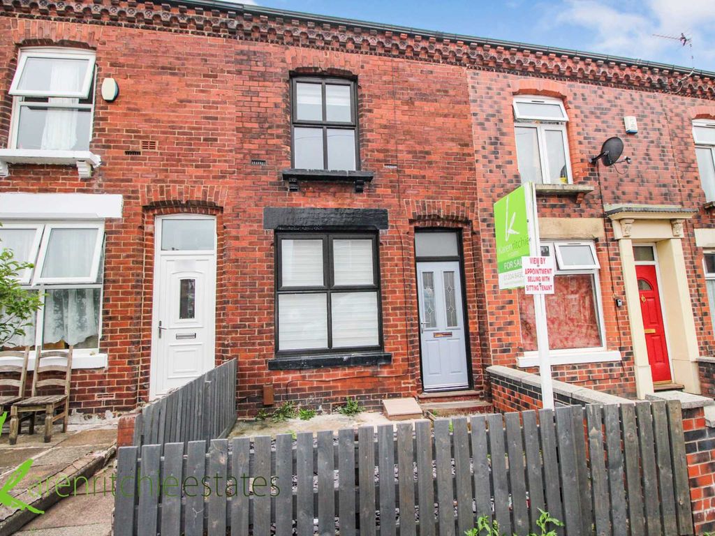 2 bed terraced house for sale in Oxford Grove, Bolton BL1 Zoopla