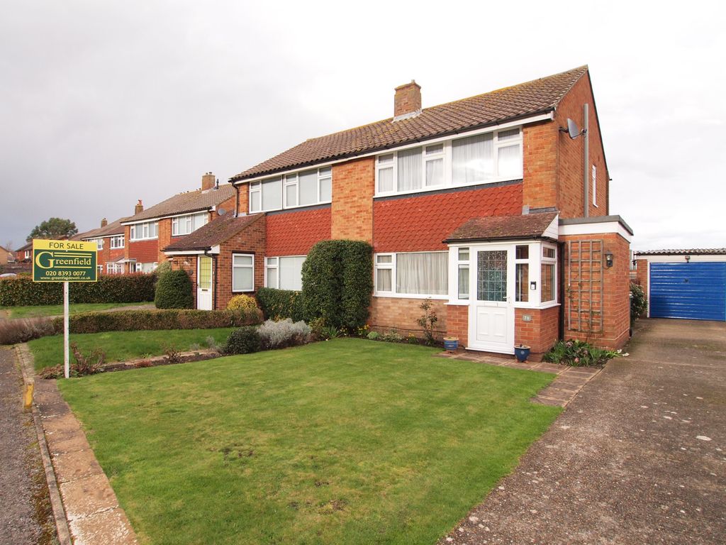 3 bed semidetached house for sale in Poplar Crescent, West Ewell KT19