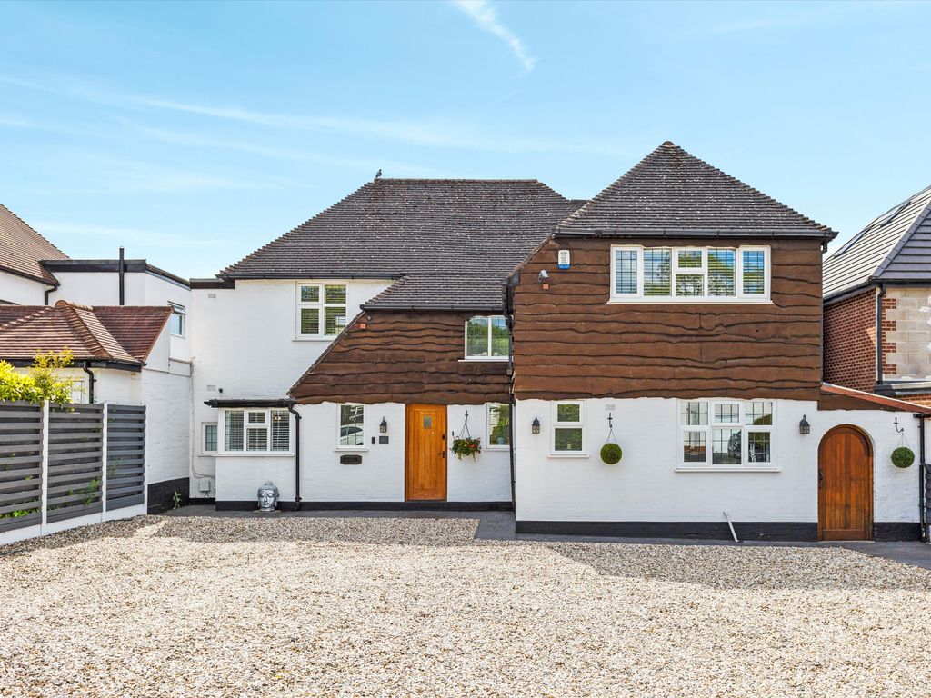 5 bed detached house for sale in Featherston Road, Streetly, Sutton