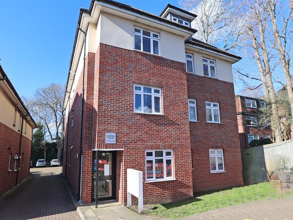 2 bed flat for sale in Cardinal House, 2 Birdhurst Avenue, South
