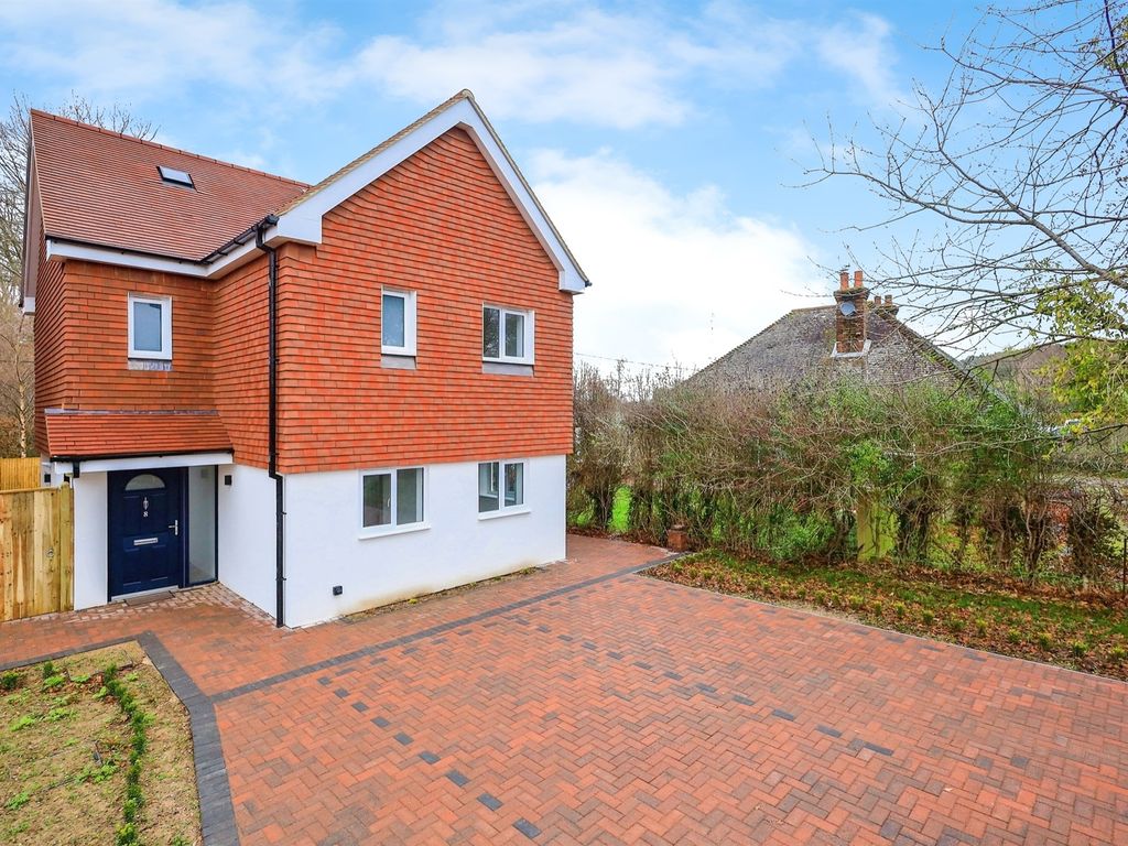 New home, 3 bed detached house for sale in Park Road, Hellingly