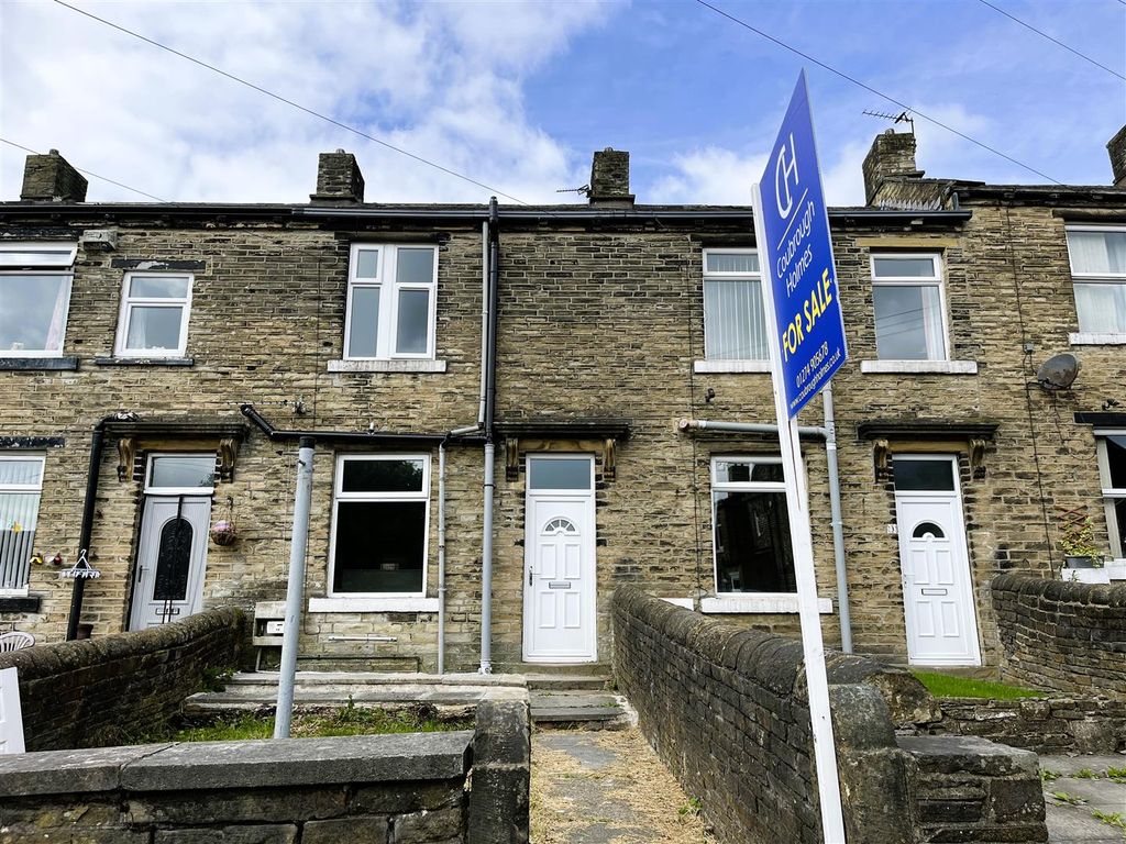 2 bed terraced house for sale in Prospect Street, Buttershaw, Bradford