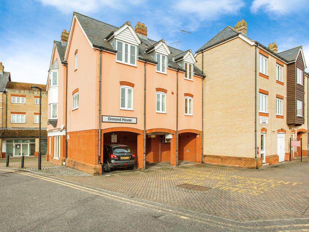 1 bed flat for sale in Ormond House, Roche Close, Rochford, Essex SS4