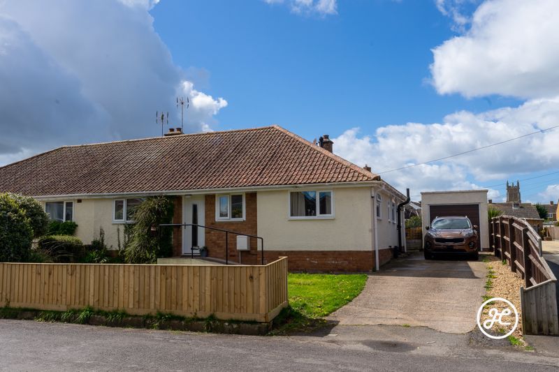4 bed semidetached bungalow for sale in Baymead Lane, North Petherton