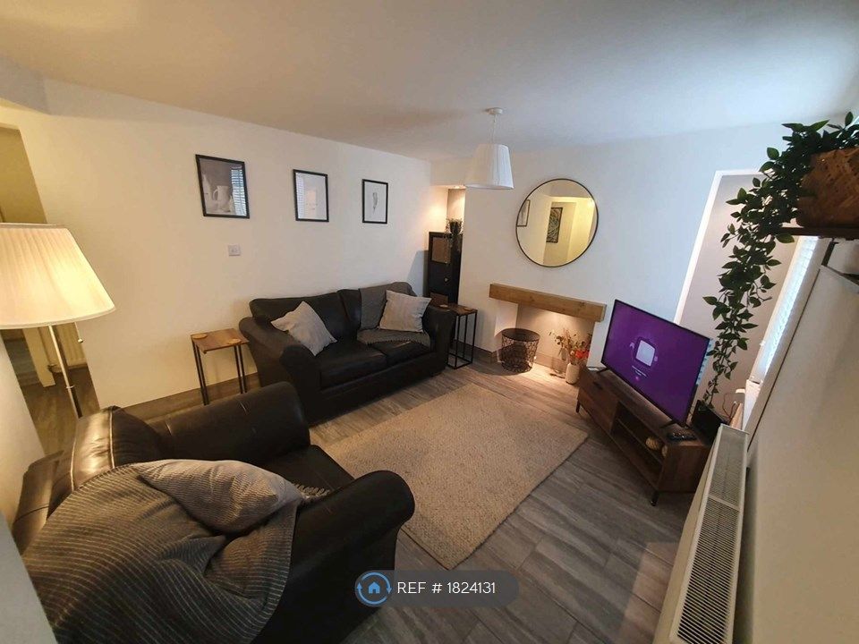 3 bed to rent in Gilfach Street, Bargoed CF81, £750 pcm Zoopla