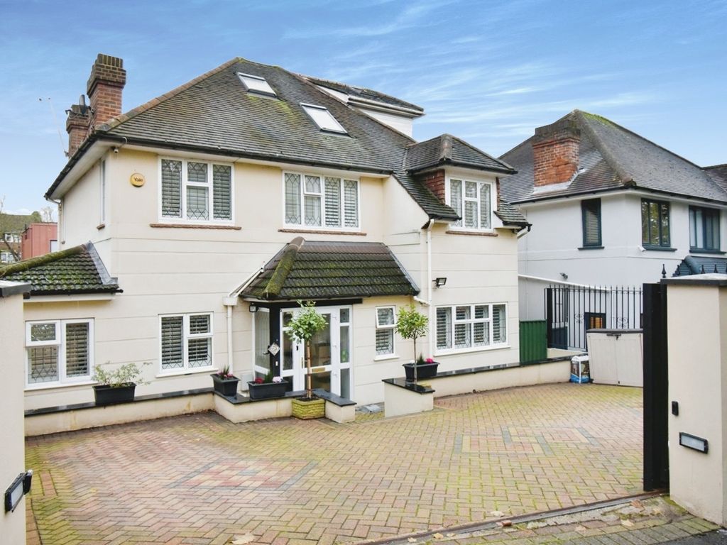 Highfield Hill Upper Norwood SE19  