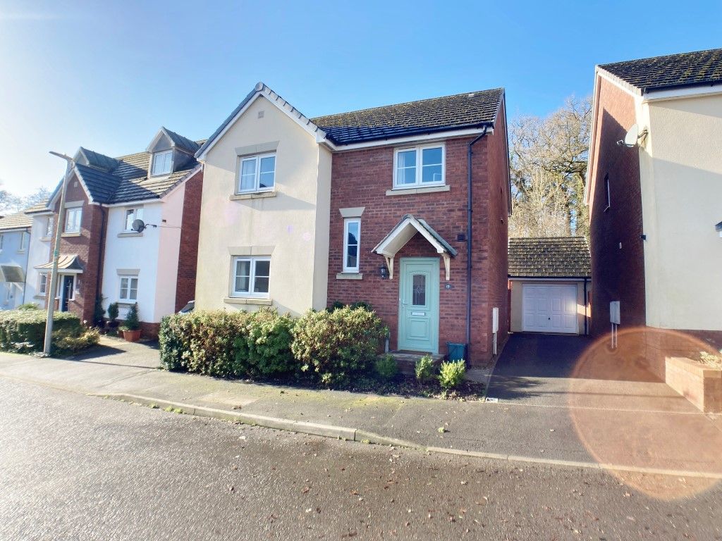 4 bed detached house for sale in Clos Y Wern, Hendy, Pontarddulais