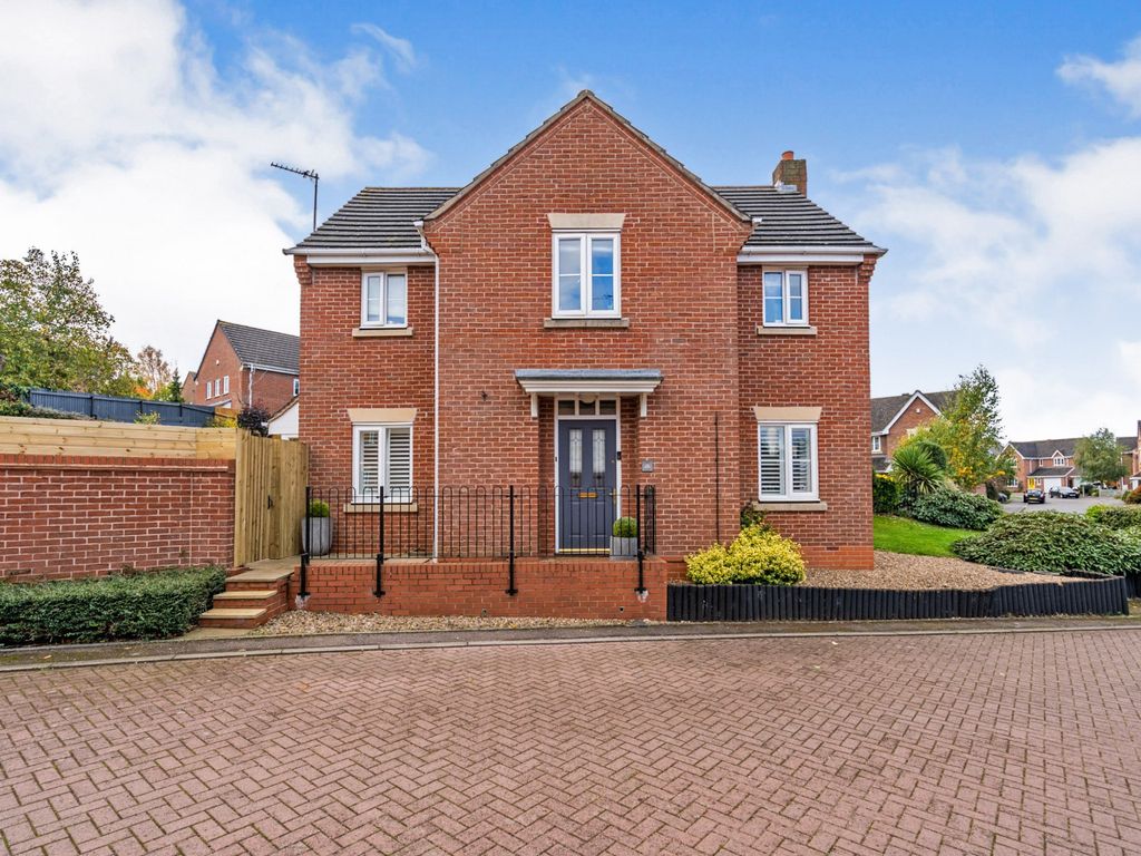 4 bed detached house for sale in Merlin Close, Rothley, Leicester LE7