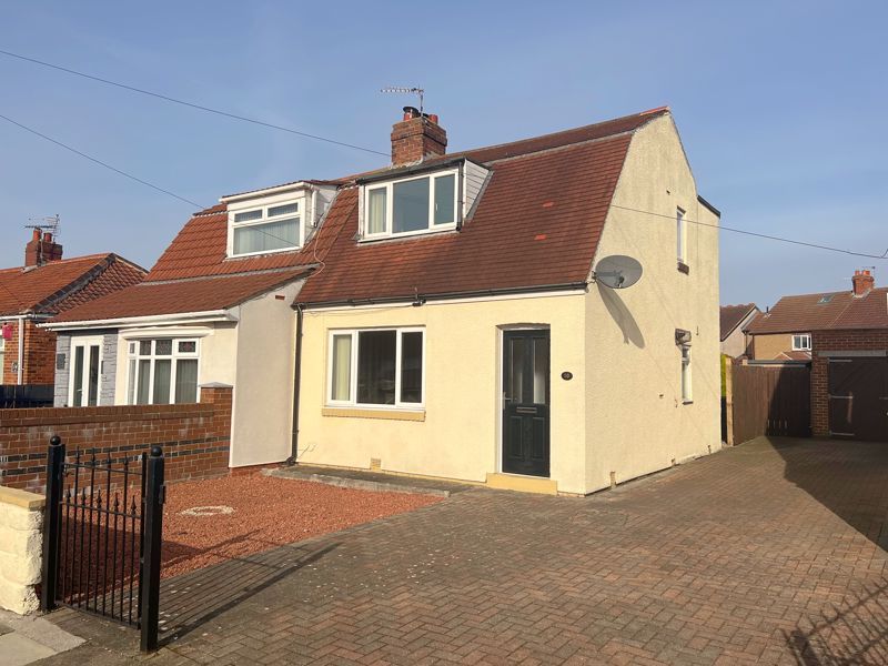 1 bed semidetached house for sale in Crescent Way North, Forest Hall