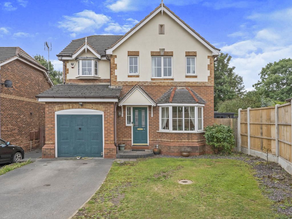 4 bed detached house for sale in Huxterwell Drive, Balby, Doncaster DN4