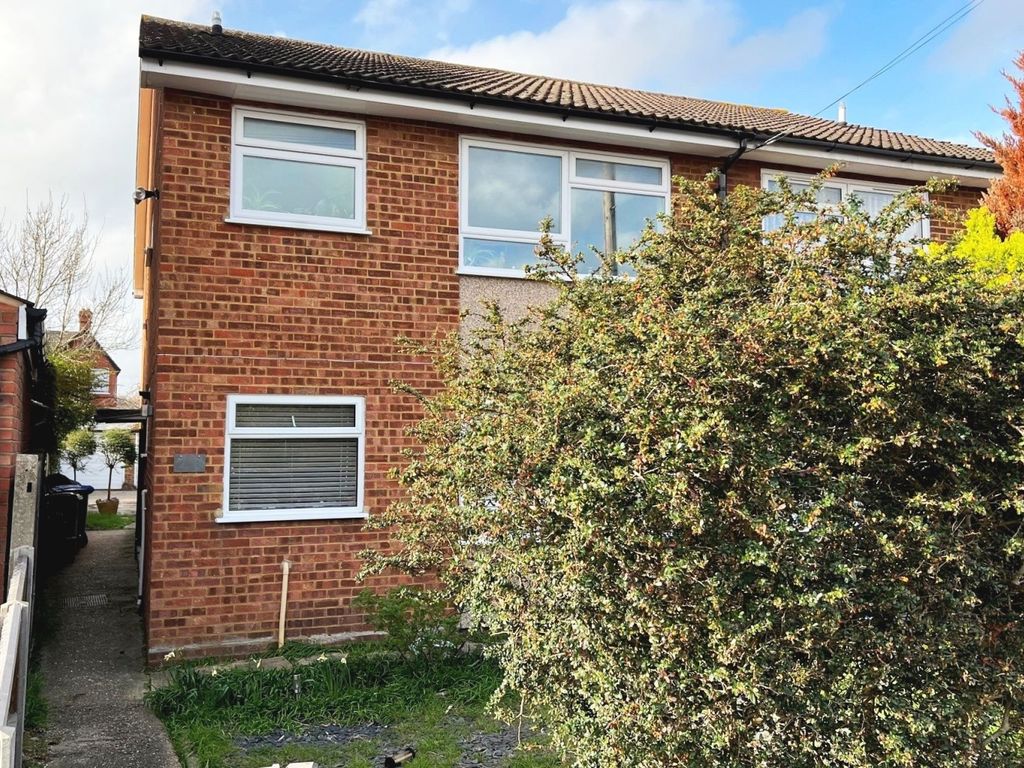 2 bed for sale in Queens Road, Egham, Surrey TW20 Zoopla