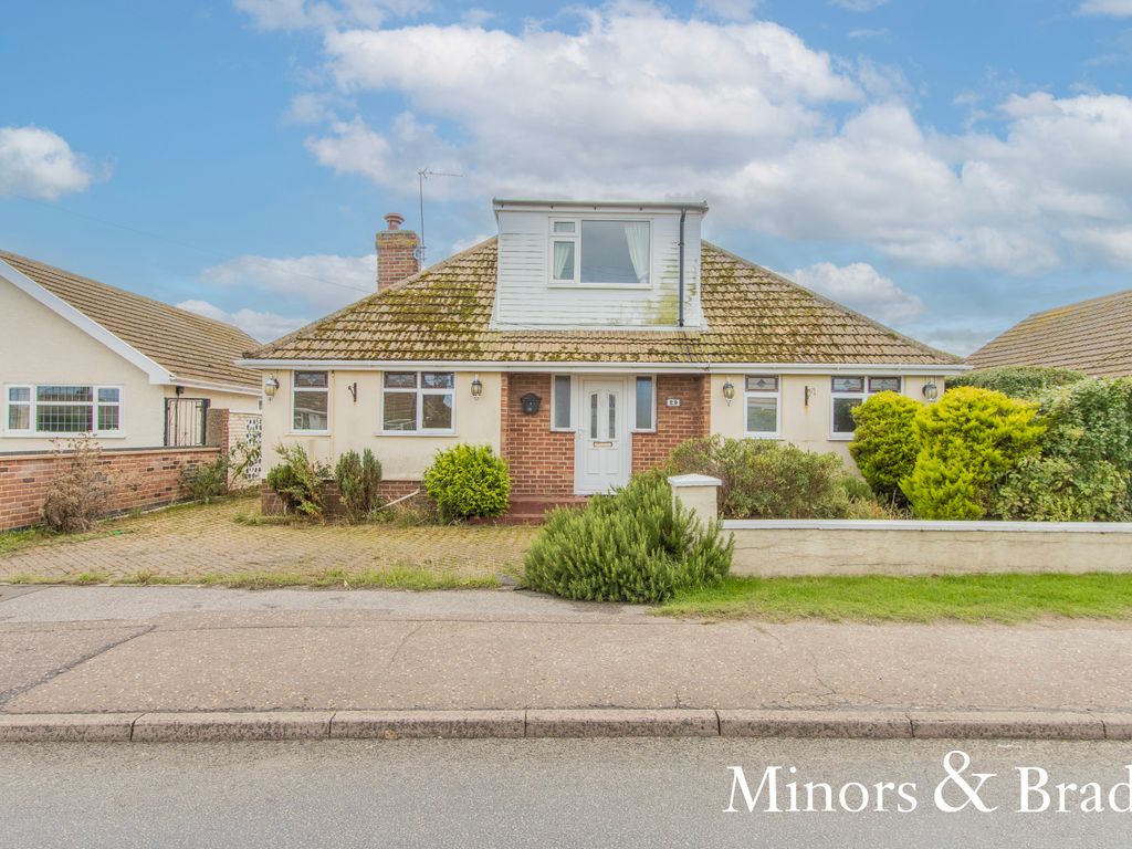 4 bed detached bungalow for sale in Second Avenue, CaisterOnSea