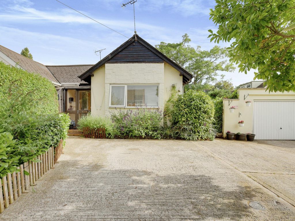 2 bed semidetached bungalow for sale in Down Hall Road, Rayleigh SS6