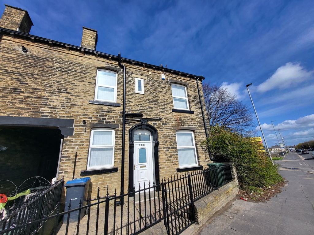 2 bed property to rent in Sticker Lane, Laisterdyke, Bradford BD4 Zoopla