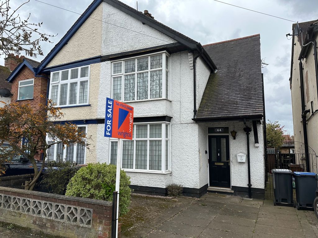 2 bed semidetached house for sale in Northfield Road, Hinckley