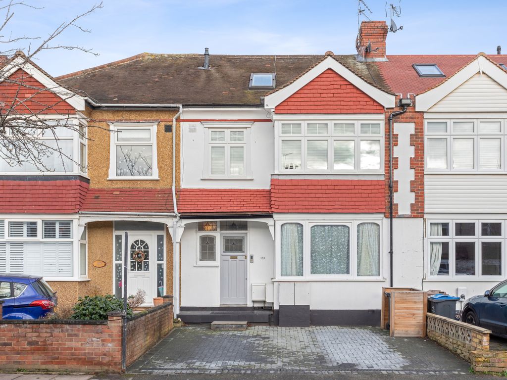 3 bed flat for sale in Elm Walk, London SW20, £500,000 Zoopla