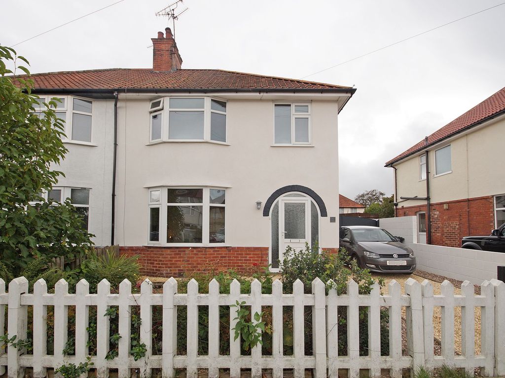 3 bed semidetached house to rent in Leyland Road, Harrogate HG1, £