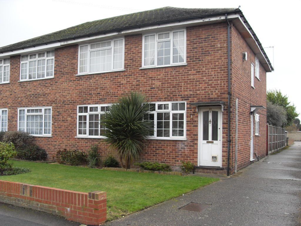 2 bed flat to rent in Ashgrove Road, Ashford TW15 Zoopla