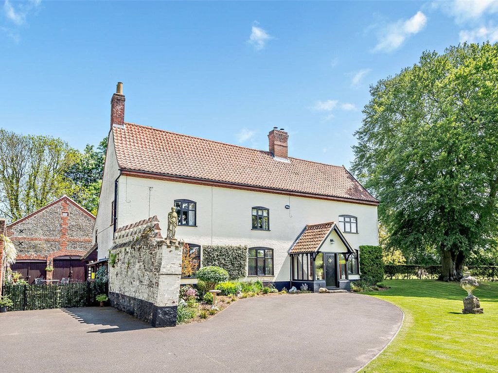 4 bed detached house for sale in Stanfield Road, Wymondham, Norfolk NR18 Zoopla