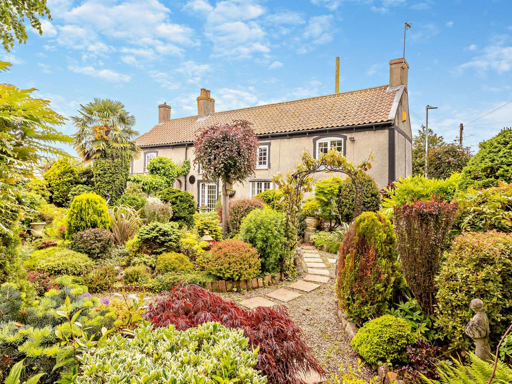 4 bed detached house for sale in High Street, Scotter, Lincolnshire