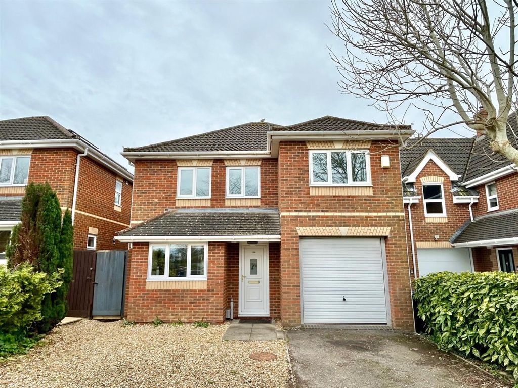 4 bed detached house for sale in Oxford Road, Calne SN11, £350,000 Zoopla